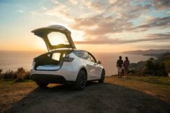 Snuuzu Camping Matratze Für Das Tesla Model Y -Shop4tesla Store 20230104 4eyes 2023 snuuzu l0644 2jpg