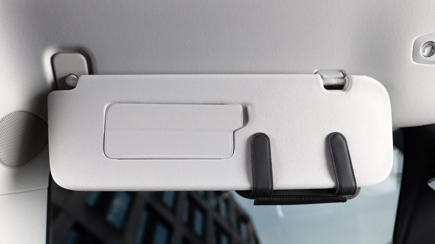 Brillenetui Für Die Sonnenblende Aller Tesla Modelle 5 Brillenetui Für Die Sonnenblende Aller Tesla Modelle - Image 3