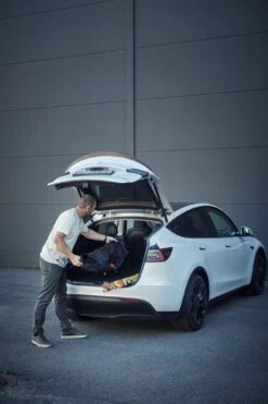 CarCareBags Ski Tasche Für Das Tesla Model Y -Shop4tesla Store img1331jpeg